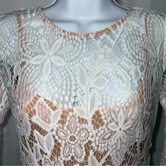 Forever 21 Lace Style Dress with Removable Slip Dress - Picture 3 of 9